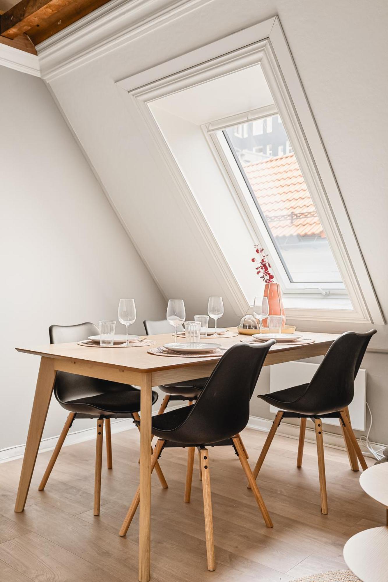 2024 Renovated Luxury Penthouse! Up To 9 Guests! Apartment Bergen Exterior photo